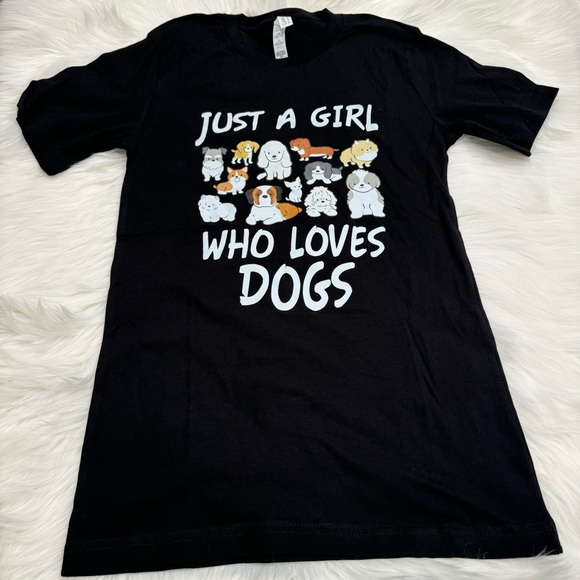 Just A Girl Who Loves Dogs Colored Print T-Shirt Black XS NWOT - Picture 3 of 11